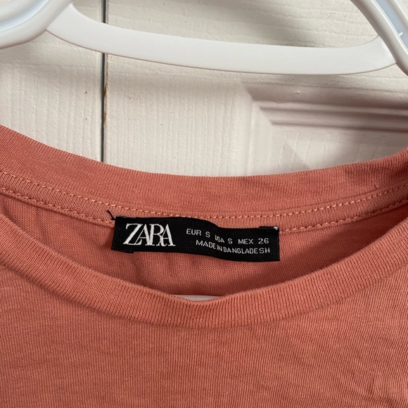 3/$30 ✨ ZARA | Cropped Knotted Tee - Picture 3 of 3
